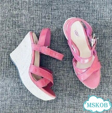 Новые босоножки UGG, натуральная кожа 37.5 фото 1