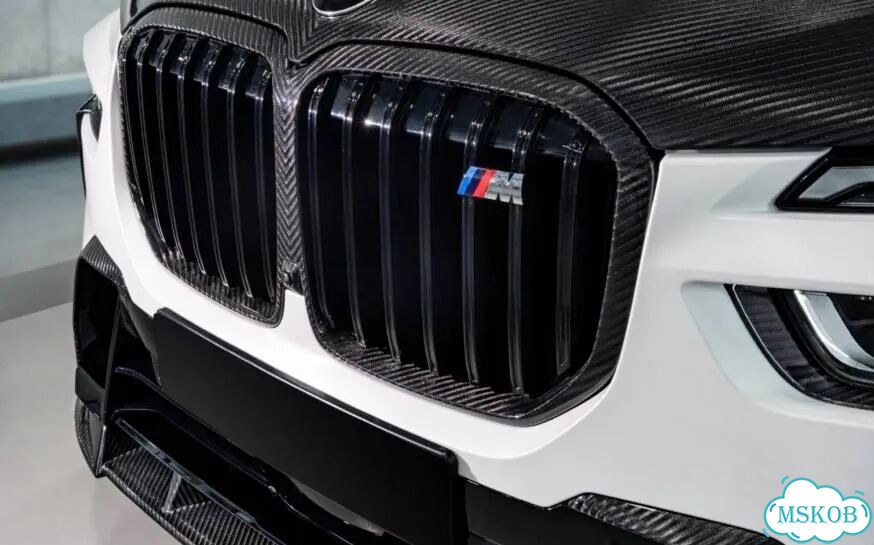 Решетка радиатора BMW X7 G07 рест мокрый карбон фото 4