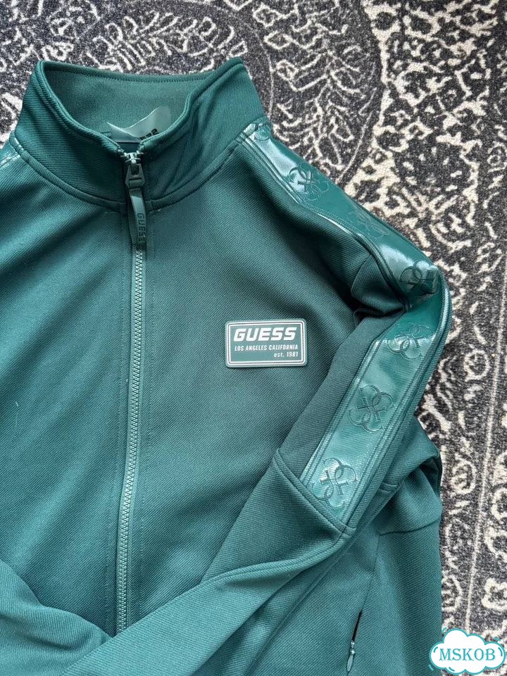 Костюм guess мужской фото 2