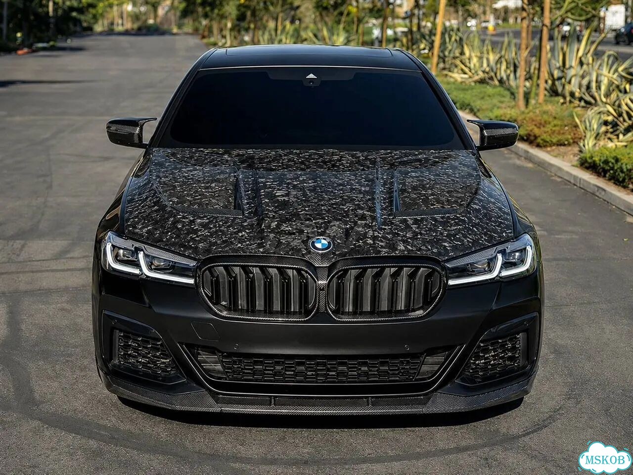 Капот BMW G30 M5 F90 сухой кованый карбон CS стиль фото 1