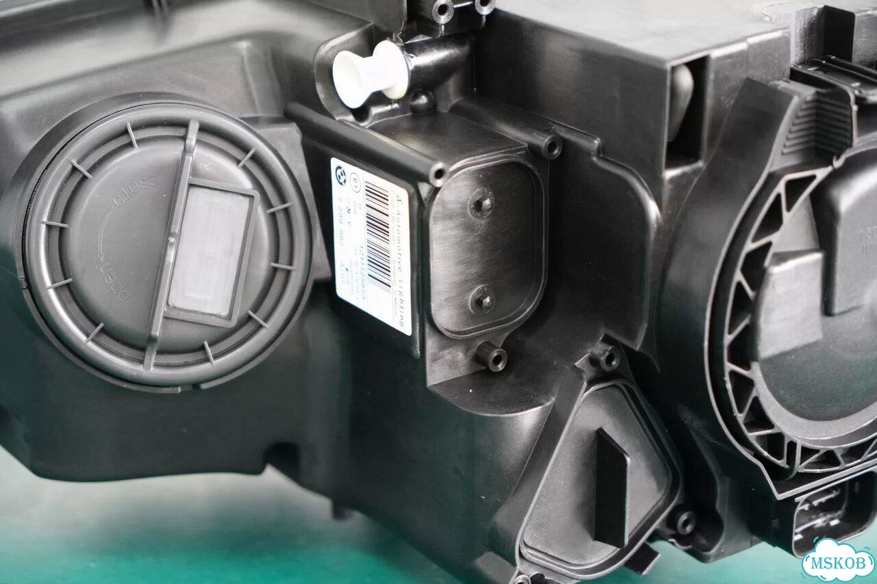 Правая передняя фара BMW E70 2007-2010 гг фото 8