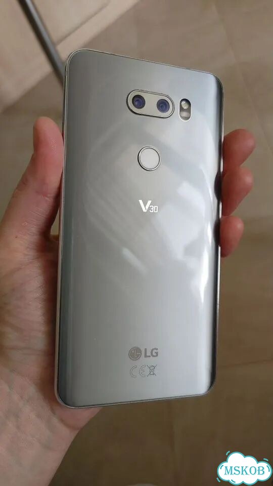 LG V30, 4/64 ГБ, 2 SIM фото 2