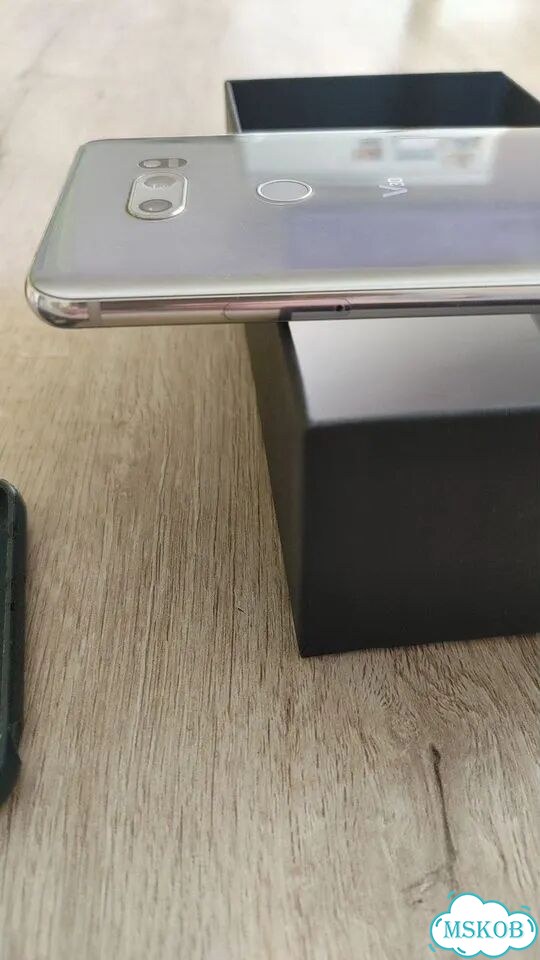 LG V30, 4/64 ГБ, 2 SIM фото 4