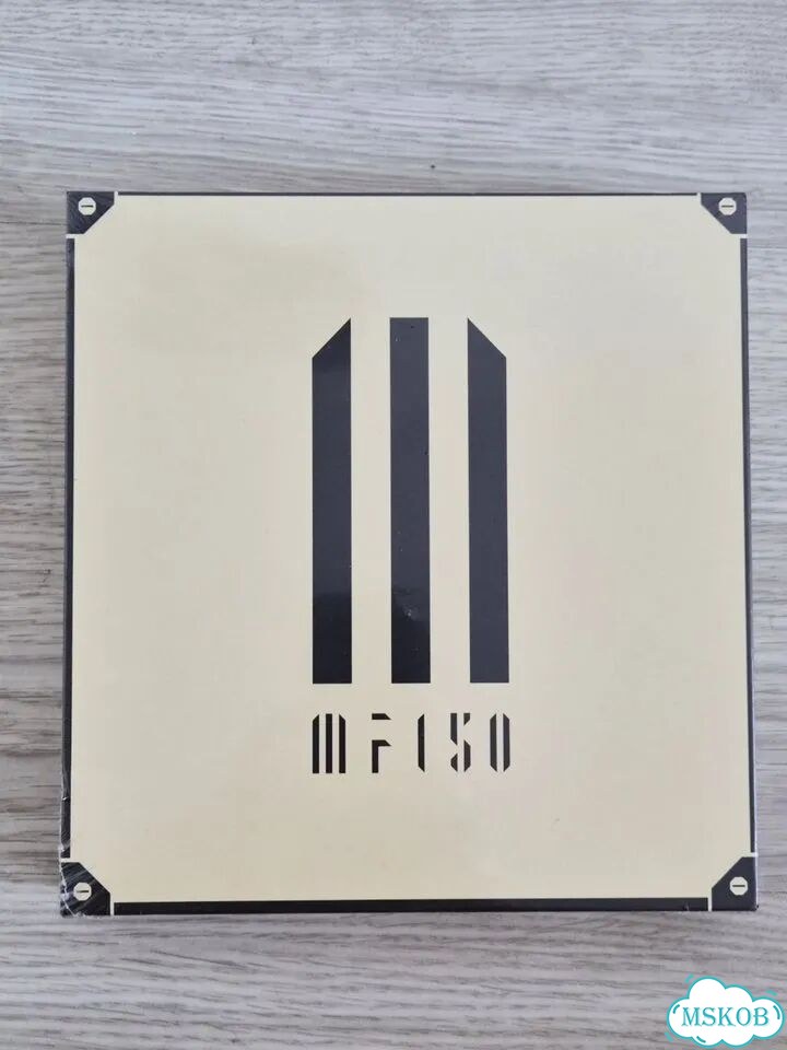 IIIF150 B3, 8/256 ГБ, 2 SIM фото 1