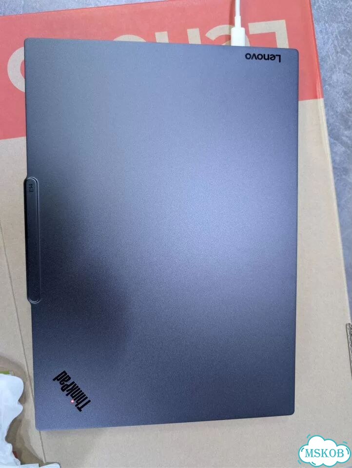 Lenovo ThinkPad E14 Gen 7 (21T9002HUS) фото 3