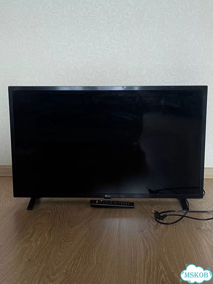 Телевизор LG с диагональю 81 см фото 1