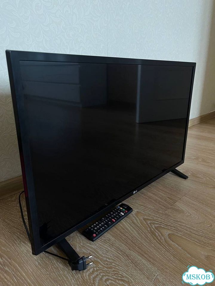 Телевизор LG с диагональю 81 см фото 2