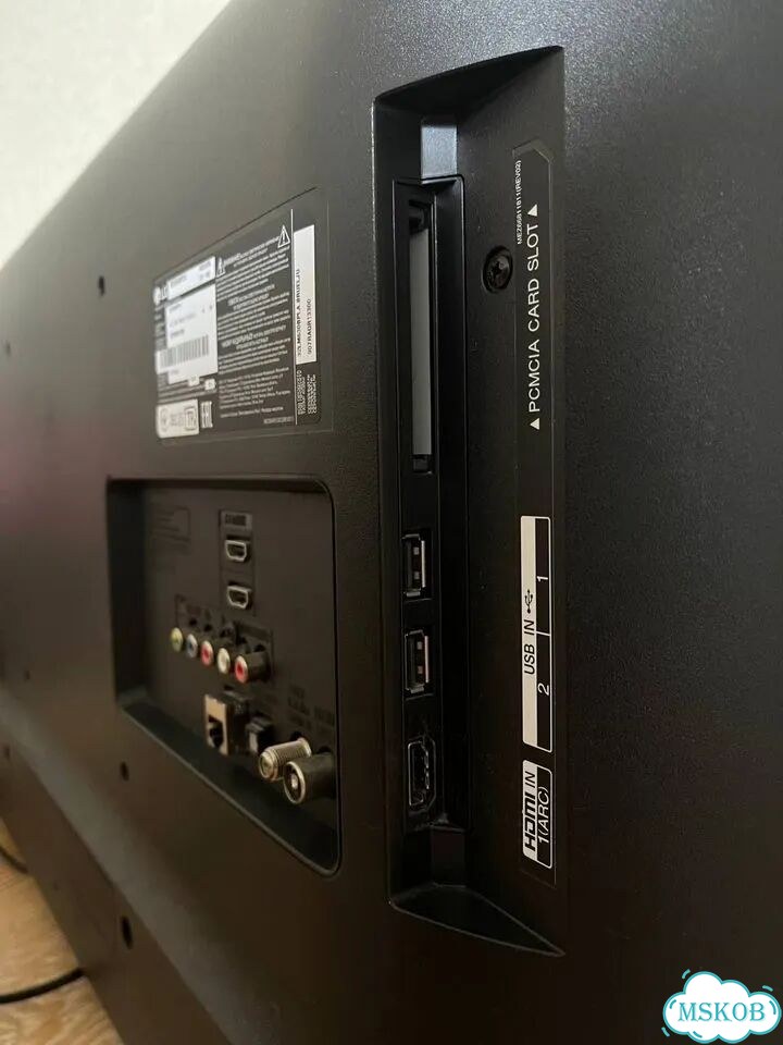 Телевизор LG с диагональю 81 см фото 4