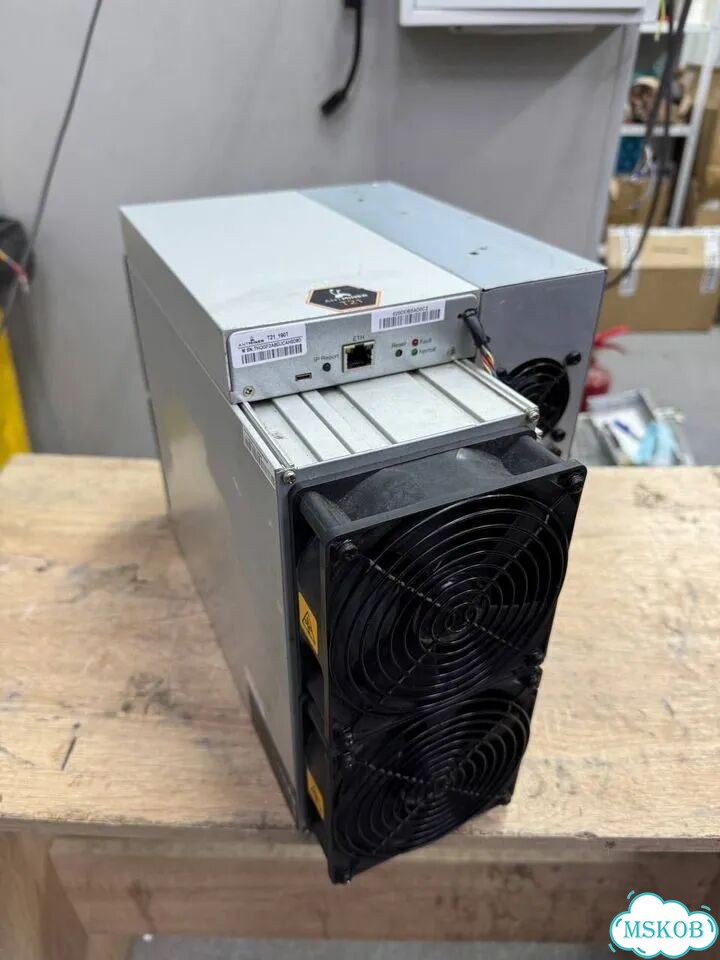 Antminer T21 190th бу фото 10