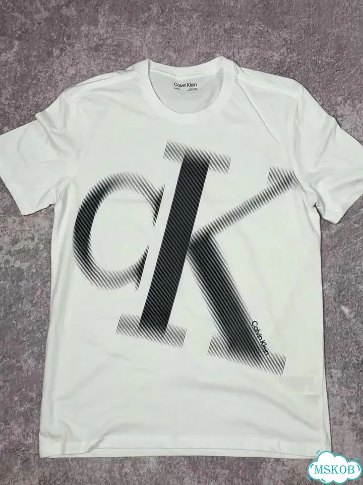 Calvin klein футболка новая оригинал фото 1