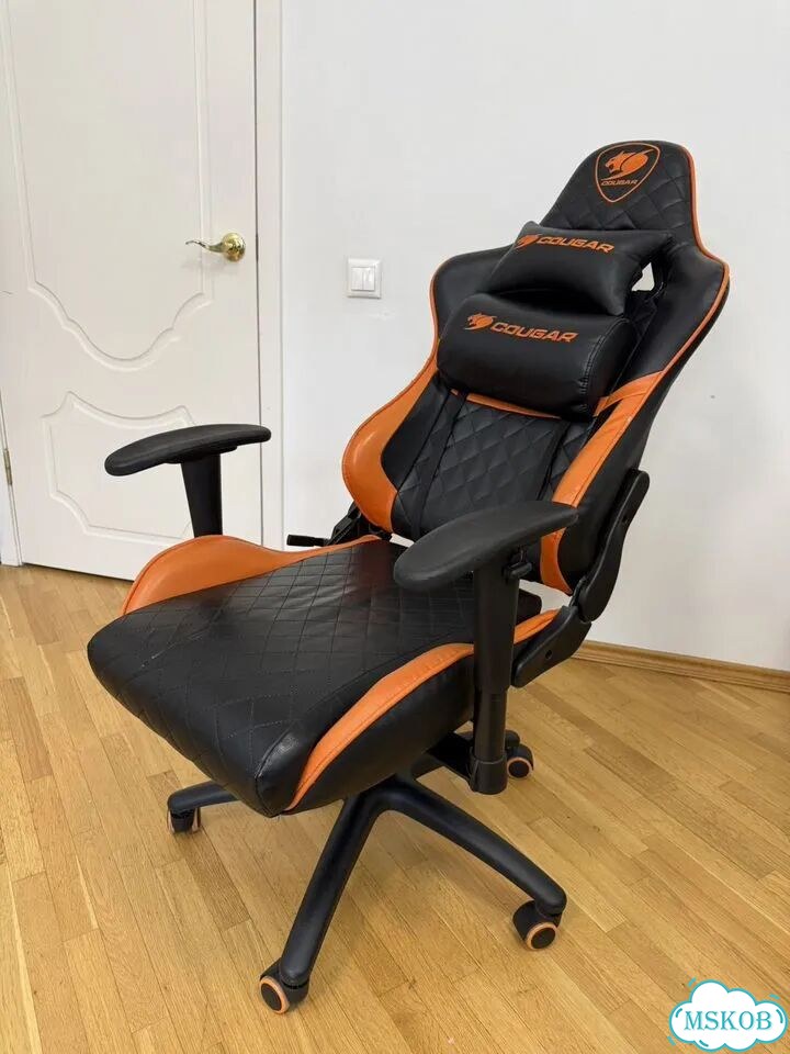 Кресло игровое Cougar Armor One фото 1