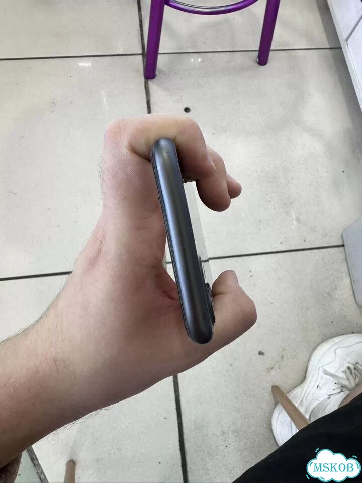 iPhone 11, 64 ГБ, SIM + eSIM фото 8