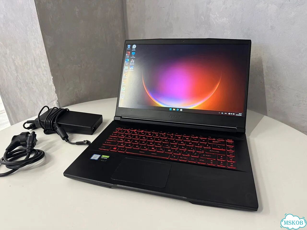 Очень мощный гровой ноутбук RTX 2060 144Hz фото 1