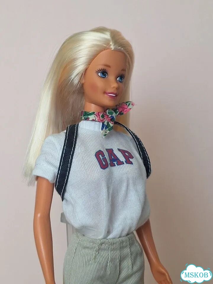 GAP Barbie 1996 фото 3