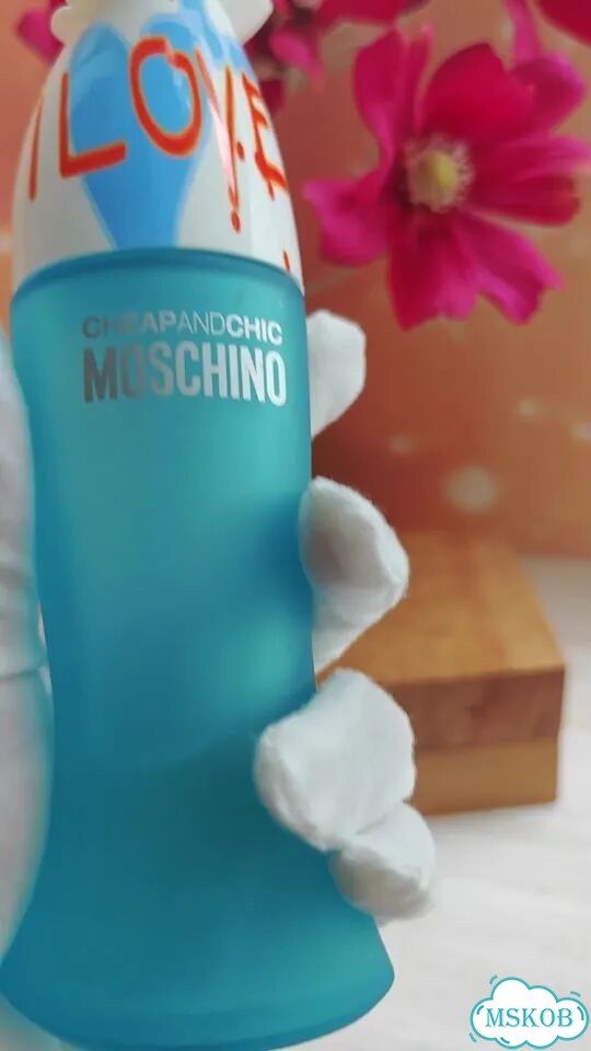 MoschinoCheap and Chic I love love тестер фото 1
