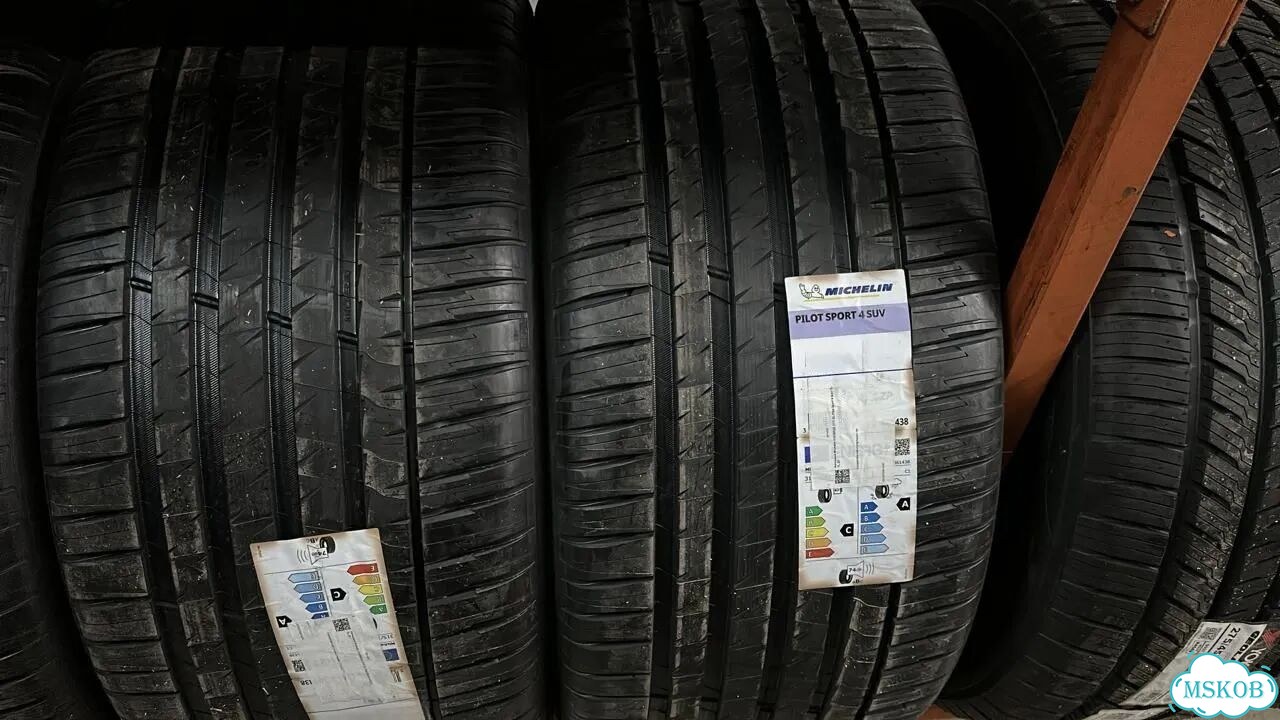 Michelin Pilot Sport 4 SUV 335/30 R23 111Y фото 1