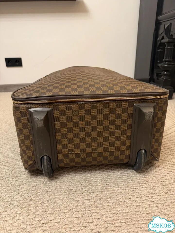 Чемодан louis vuitton фото 6