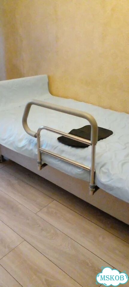 Поручень прикроватный б.у.(пользовались 10 дней) фото 4