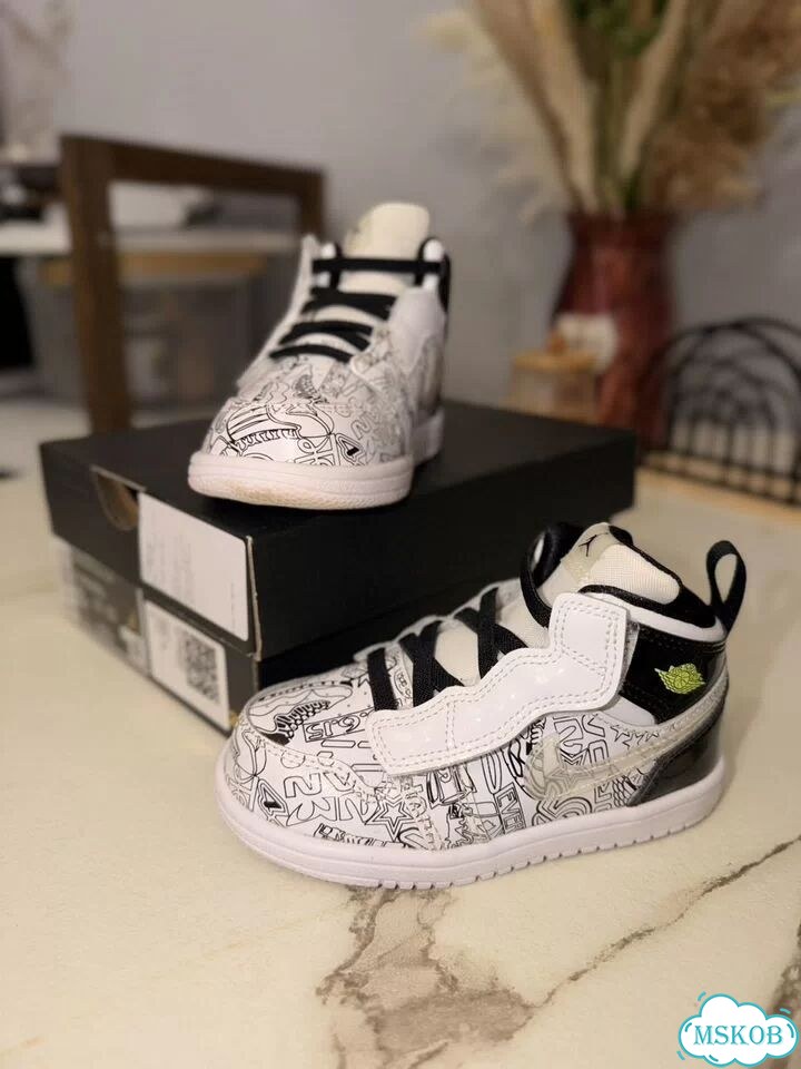Nike air jordan кеды детские фото 1