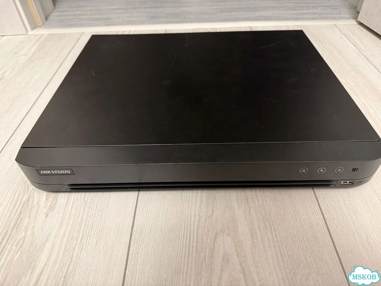 Видеорегистратор Hikvision IDS-7216huhi-M2/S(E) фото 4