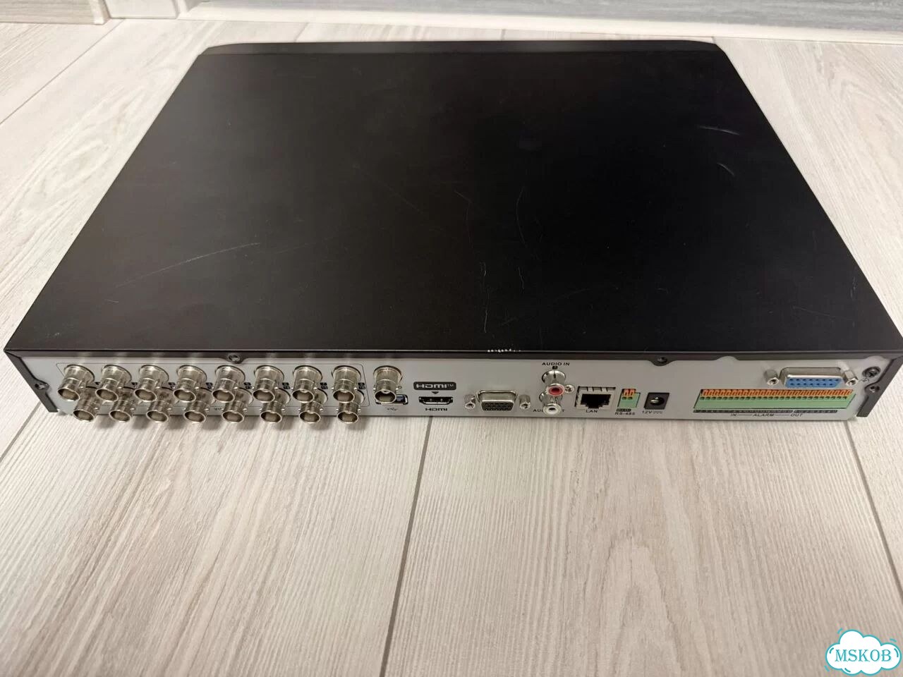 Видеорегистратор Hikvision IDS-7216huhi-M2/S(E) фото 5