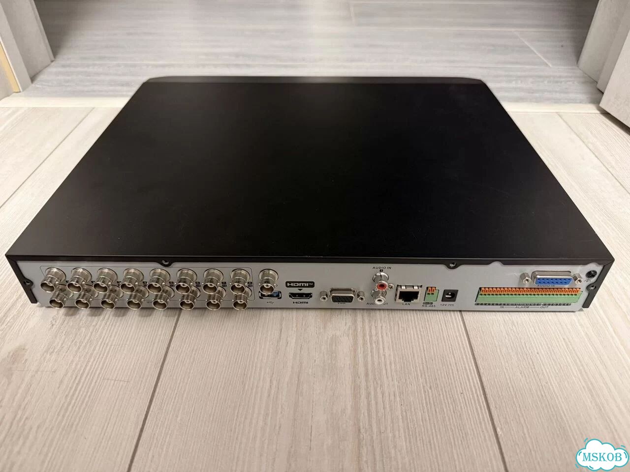 Видеорегистратор Hikvision iDS-7216hqhi-M2/FA(C) фото 2