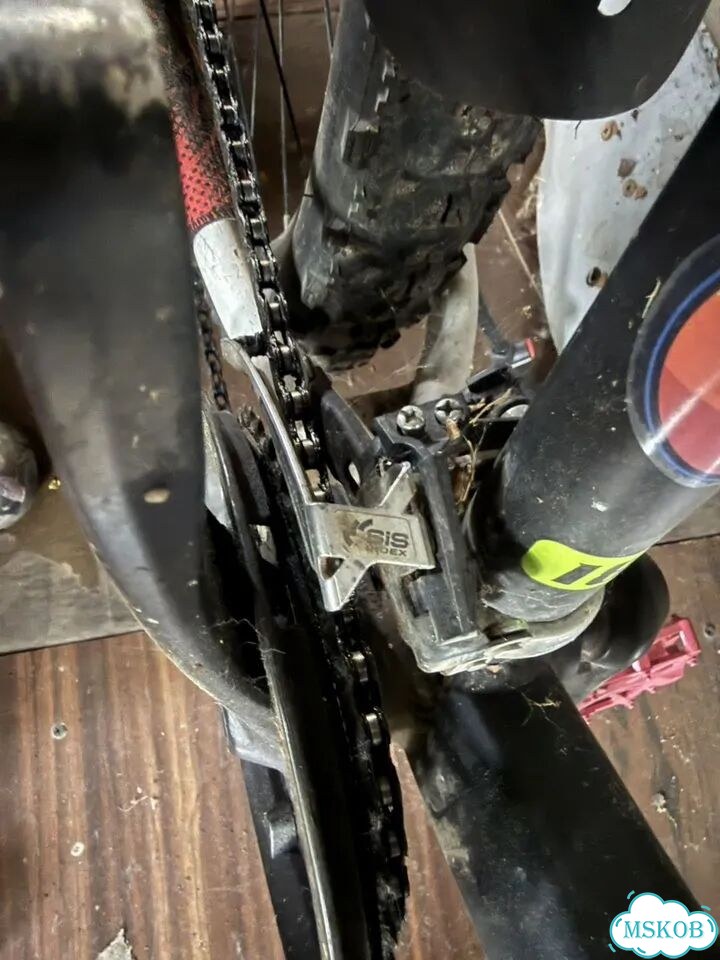Велосипед GT 27.5'' фото 7