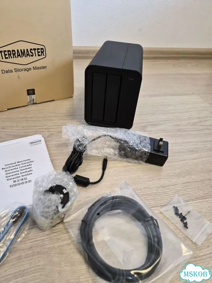 Terramaster F2-424 сетевое хранилище фото 3