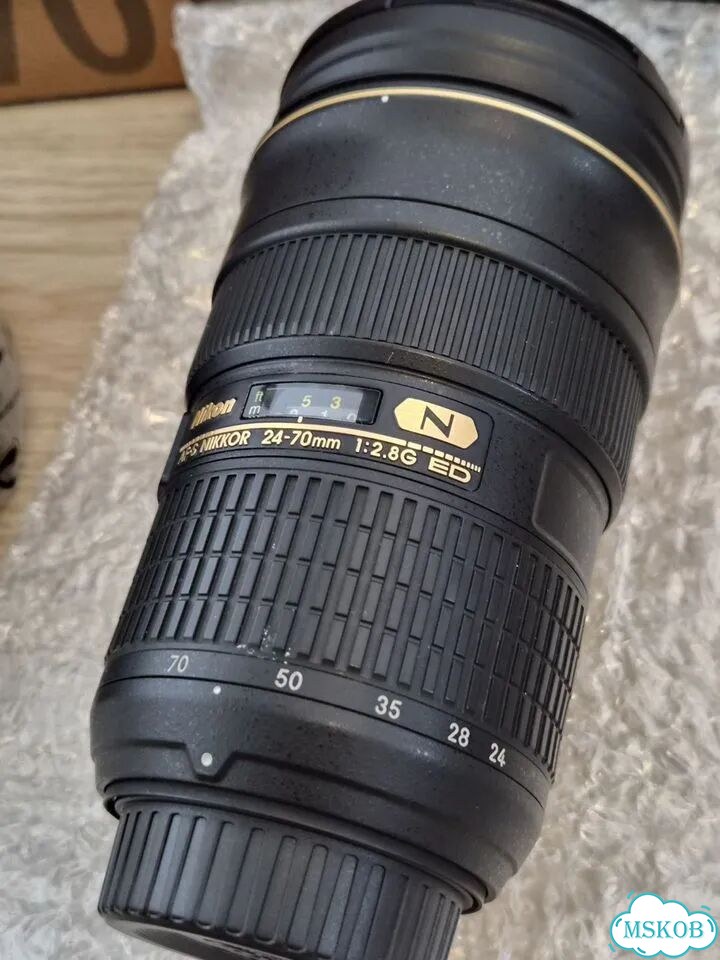 Nikon Объектив AF-S nikkor 24-70mm фото 8