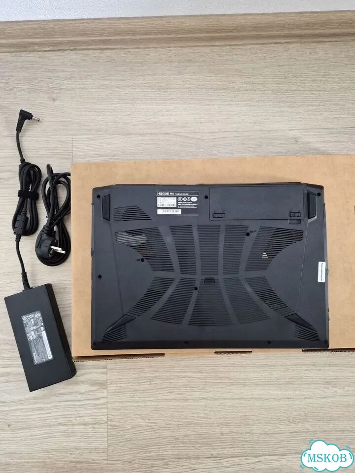 Ноутбук hasee z8-ta7 i5,16/512 RTX 3060 фото 8