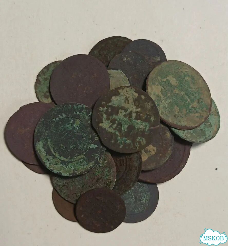 Монеты империи на чистку одним лотом фото 4