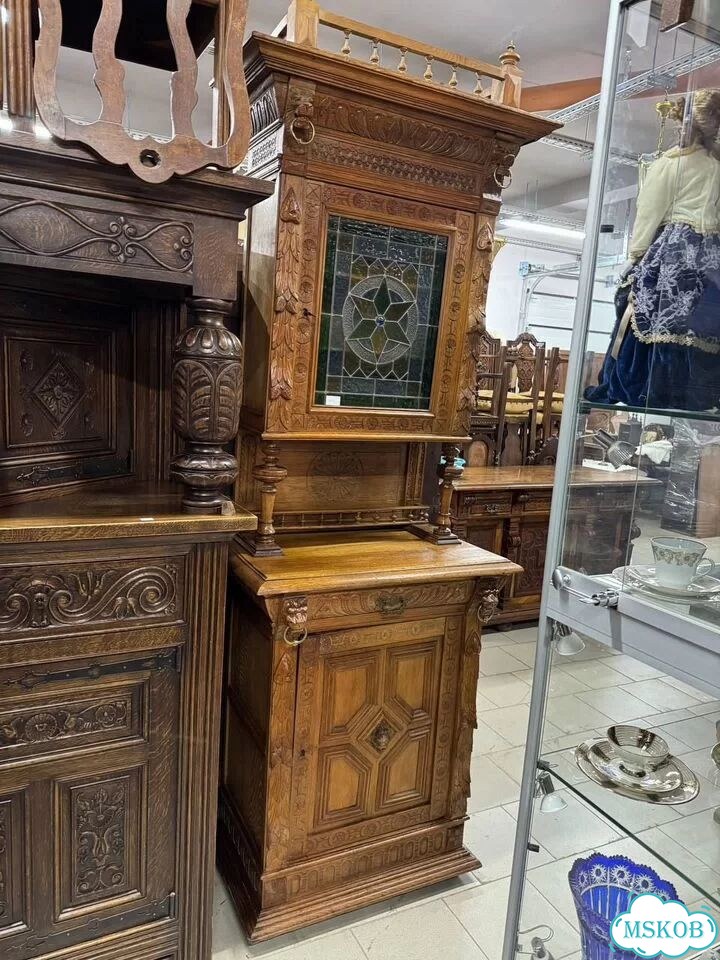 Старинный узкий буфет фото 3