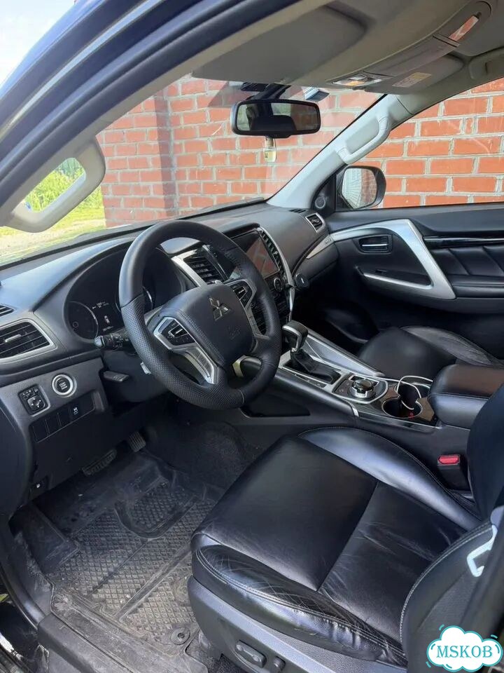 Mitsubishi Pajero Sport 2.4 AT, 2019, 282 160 км фото 24