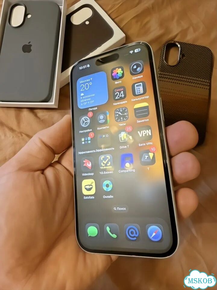 iPhone 16, 256 ГБ, SIM + eSIM фото 1