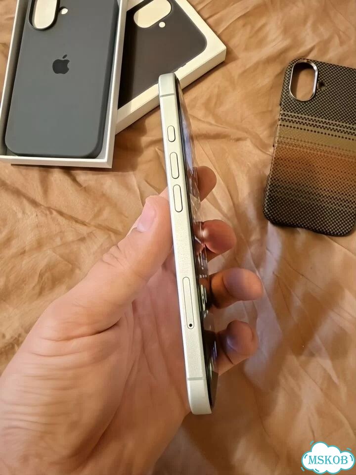 iPhone 16, 256 ГБ, SIM + eSIM фото 10