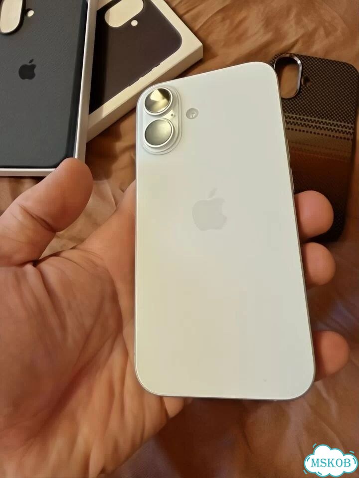 iPhone 16, 256 ГБ, SIM + eSIM фото 8