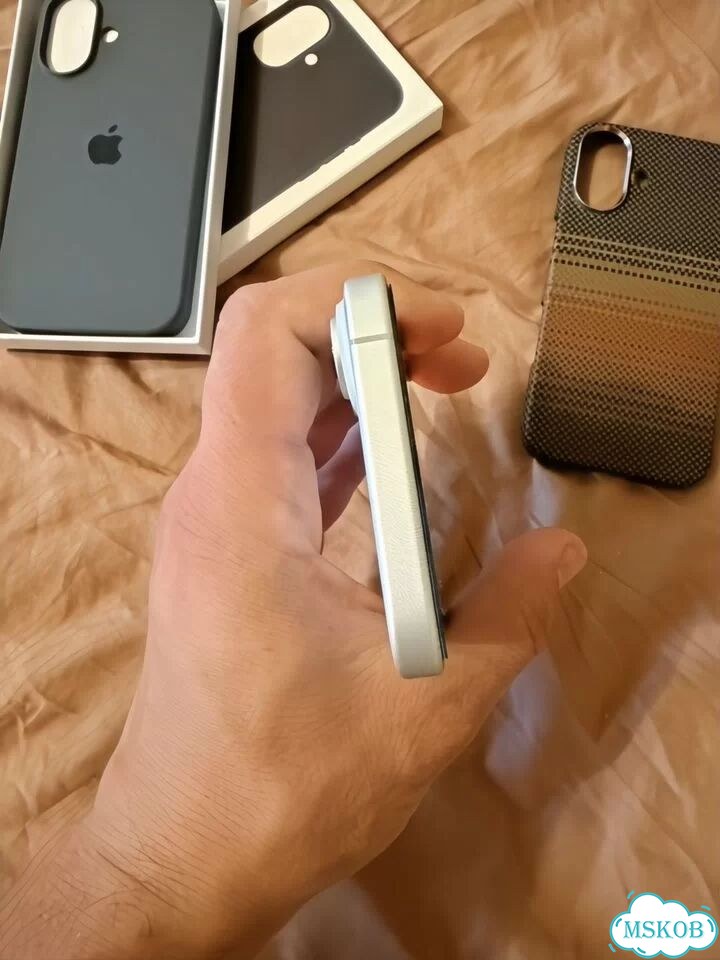 iPhone 16, 256 ГБ, SIM + eSIM фото 9