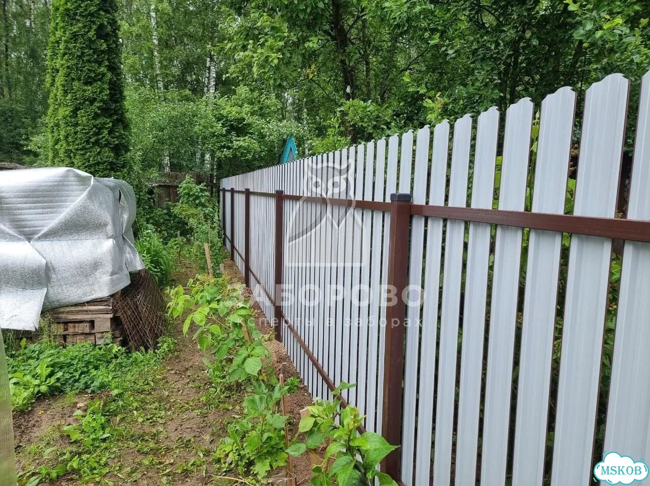 Установка заборов профнастил штакетник фото 8