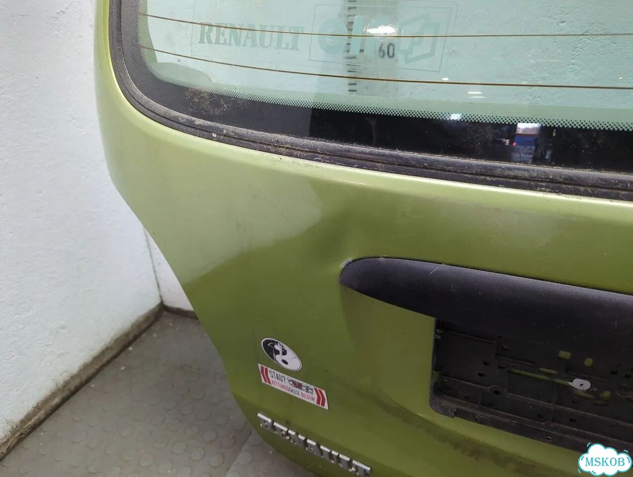 Крышка багажника Renault Scenic фото 10