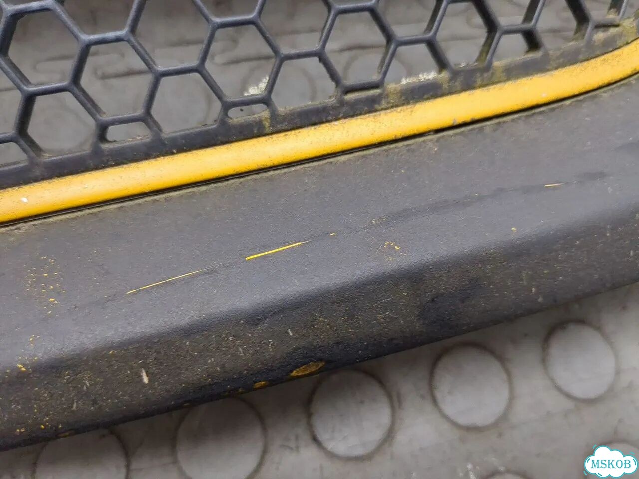 Решетка радиатора Renault Trafic фото 2
