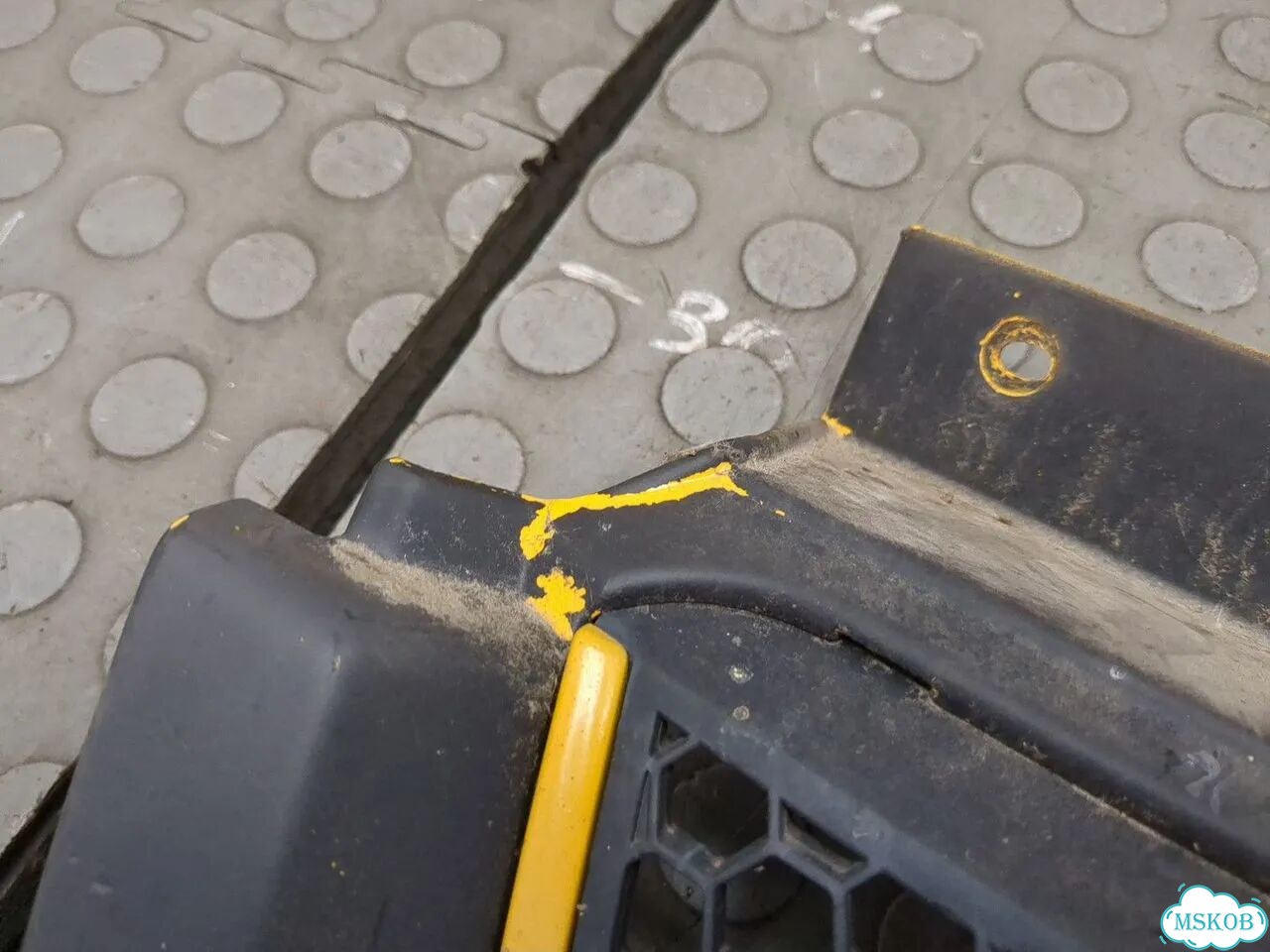 Решетка радиатора Renault Trafic фото 3