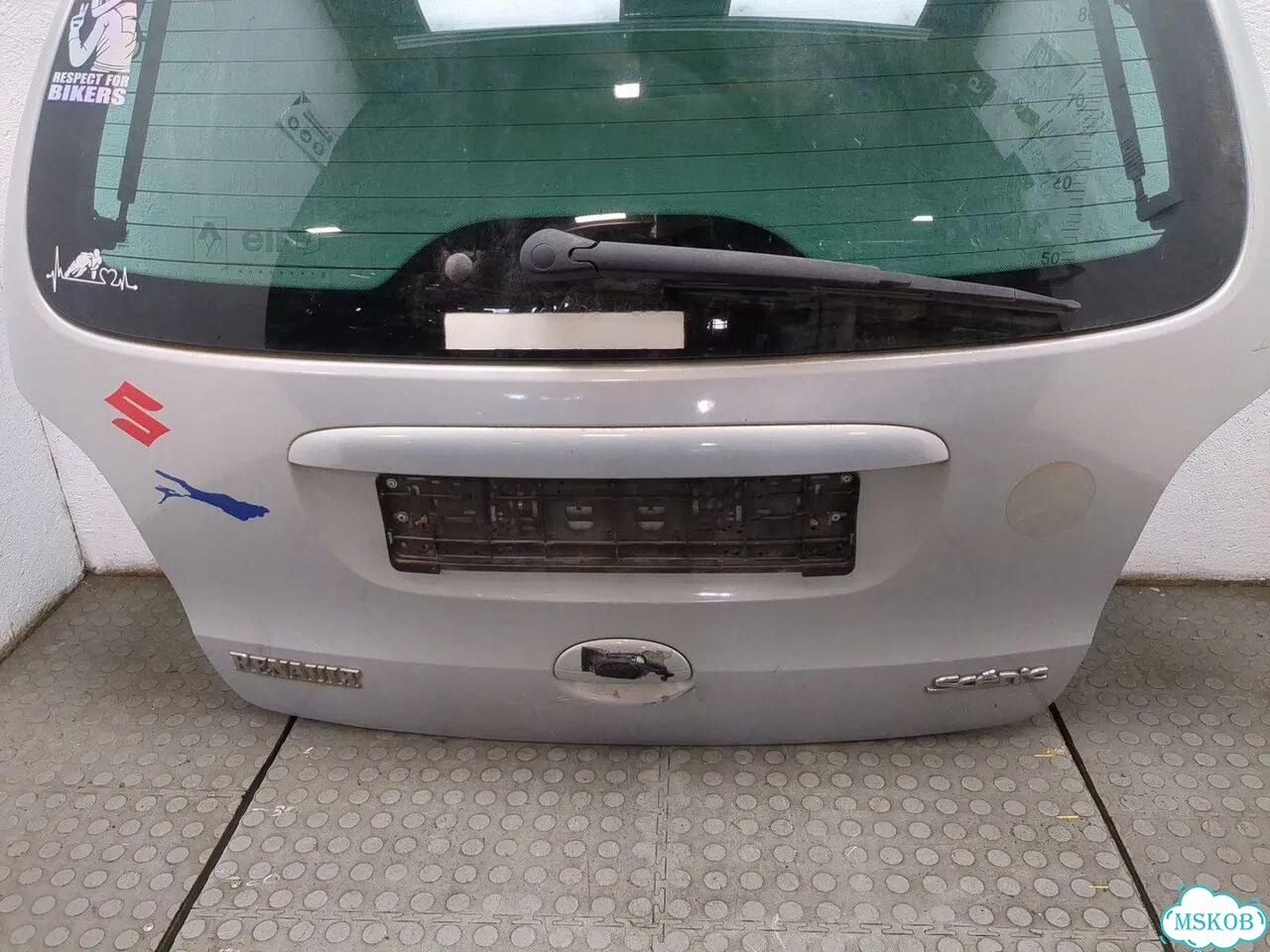 Крышка багажника Renault Scenic фото 5