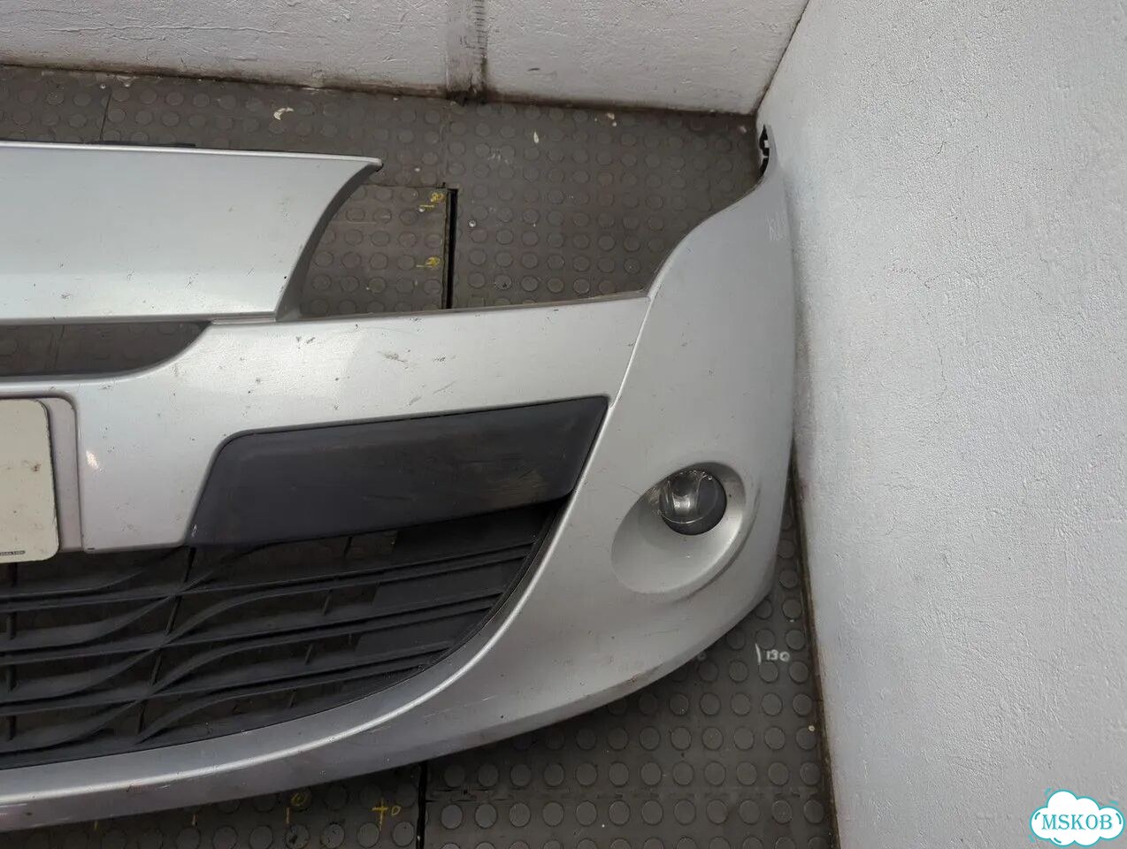 Бампер передний Renault Megane 3 фото 3