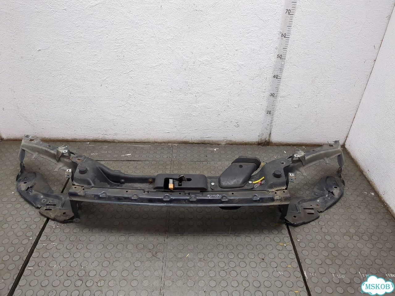 Рамка передняя Volvo V50 фото 1