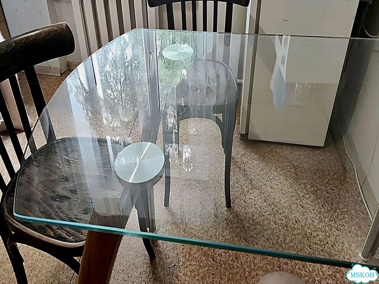 Столешница из каленого стекла под заказ по размерам фото 2