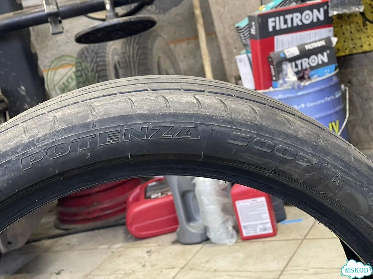 Bridgestone Potenza S007 275/30 R20 97Y фото 3