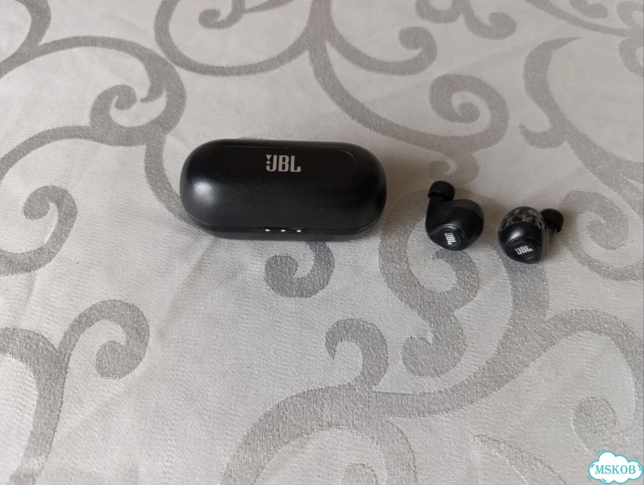 Наушники jbl t100tws фото 1