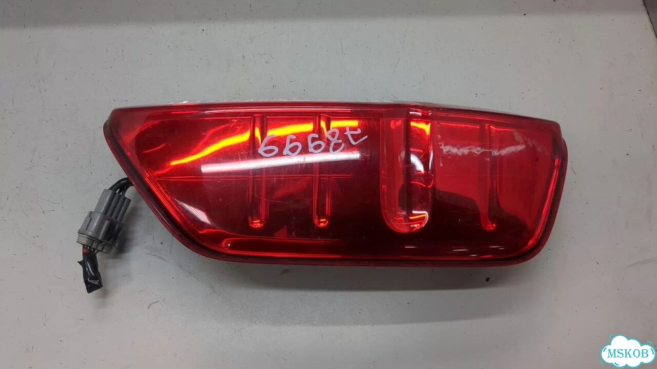 Фонарь (задний) правый Nissan Navara фото 3