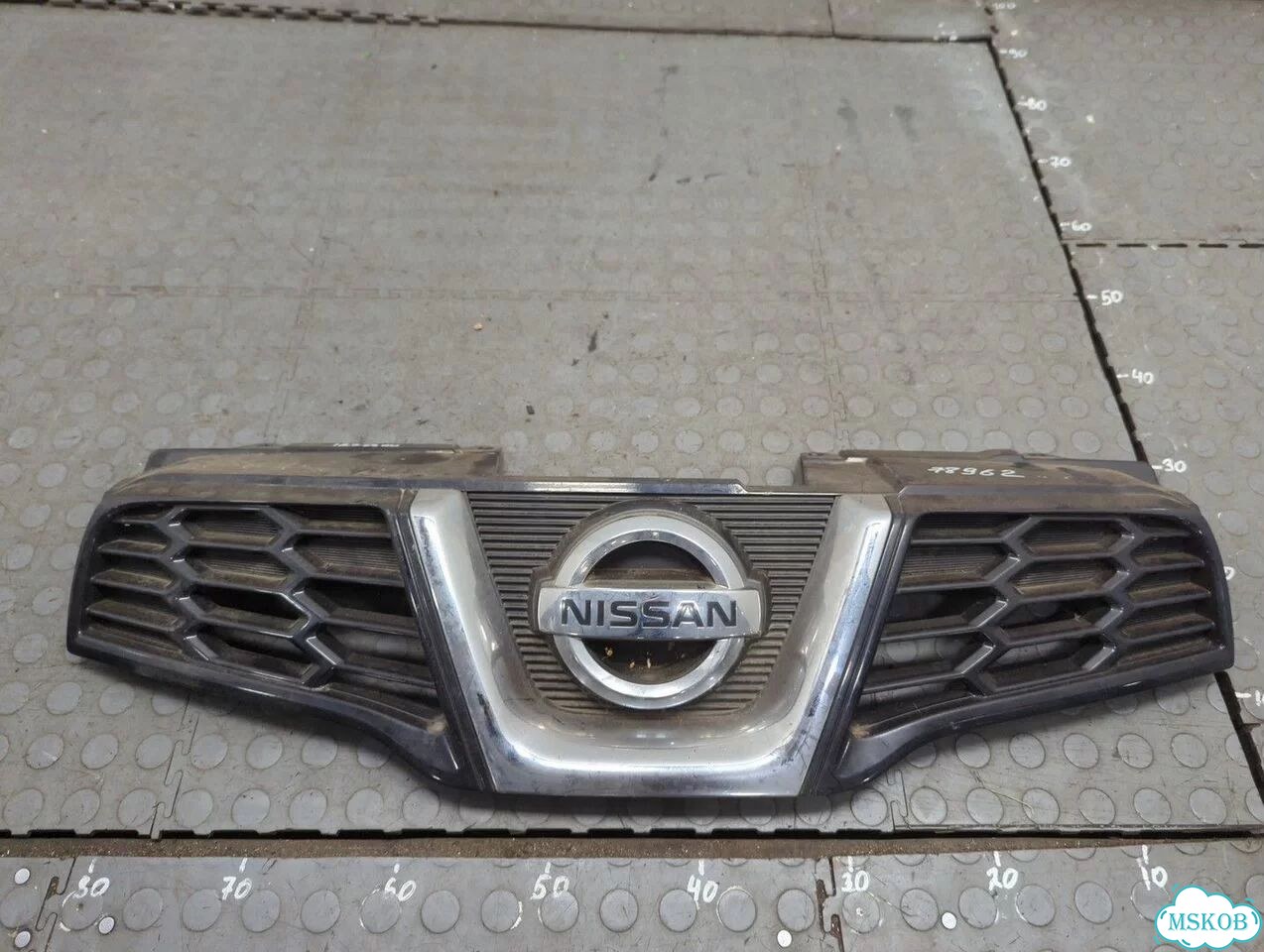 Решетка радиатора Nissan Qashqai фото 1