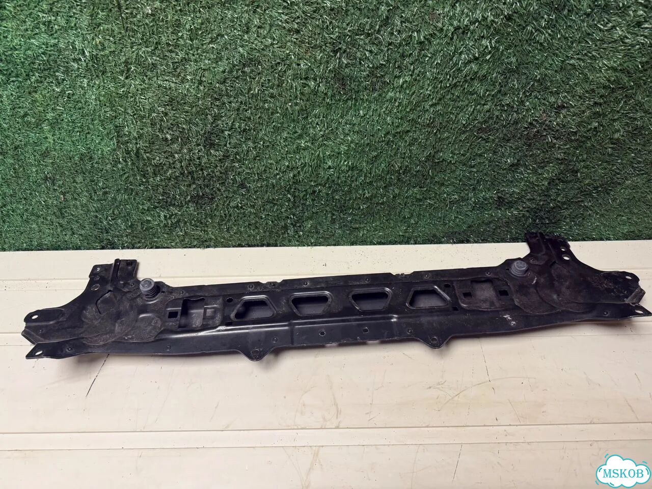 Верхняя планка телевизора BMW E65 E66 фото 1